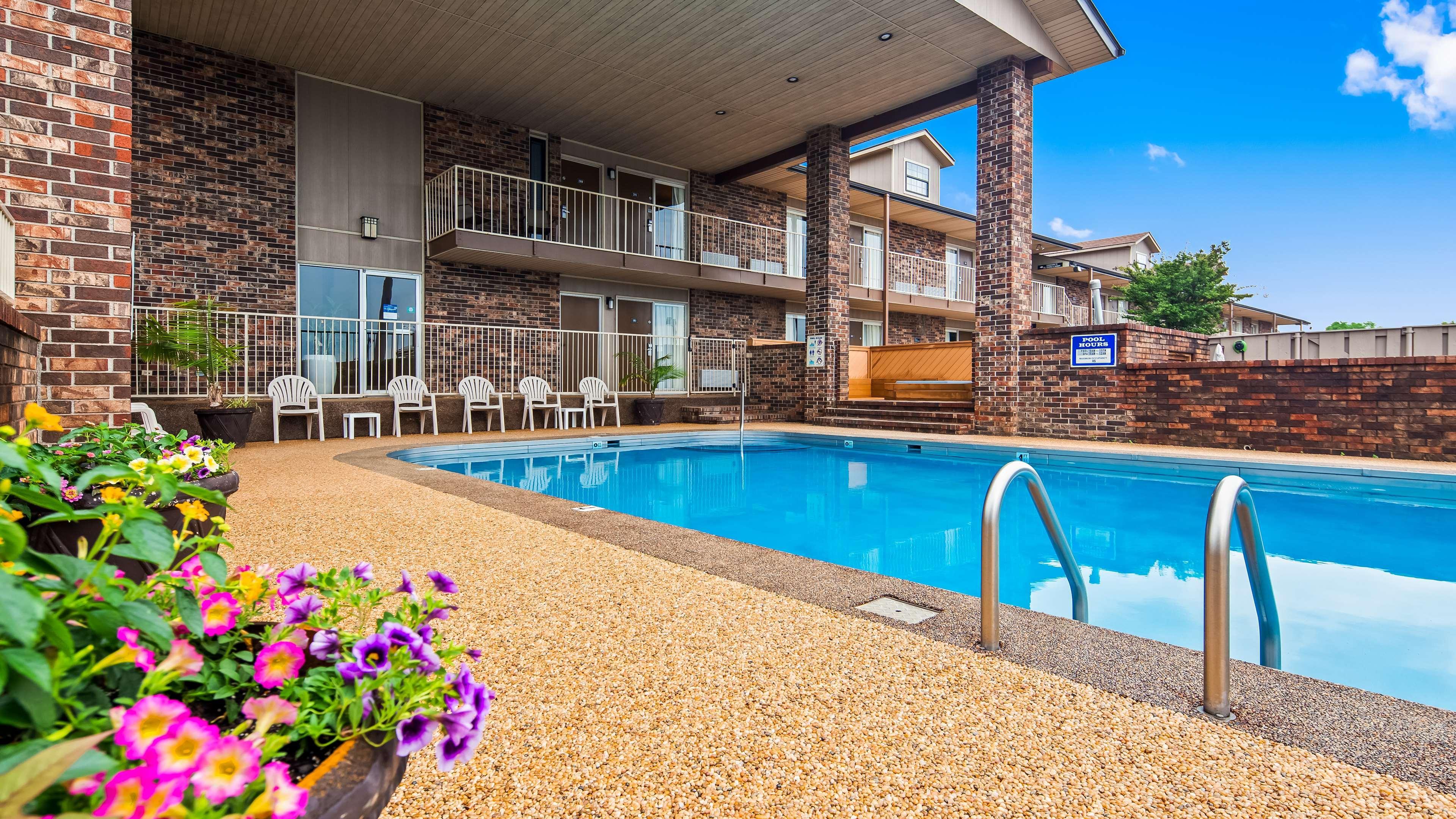 Best Western Sherwood Inn Clarksville Dış mekan fotoğraf